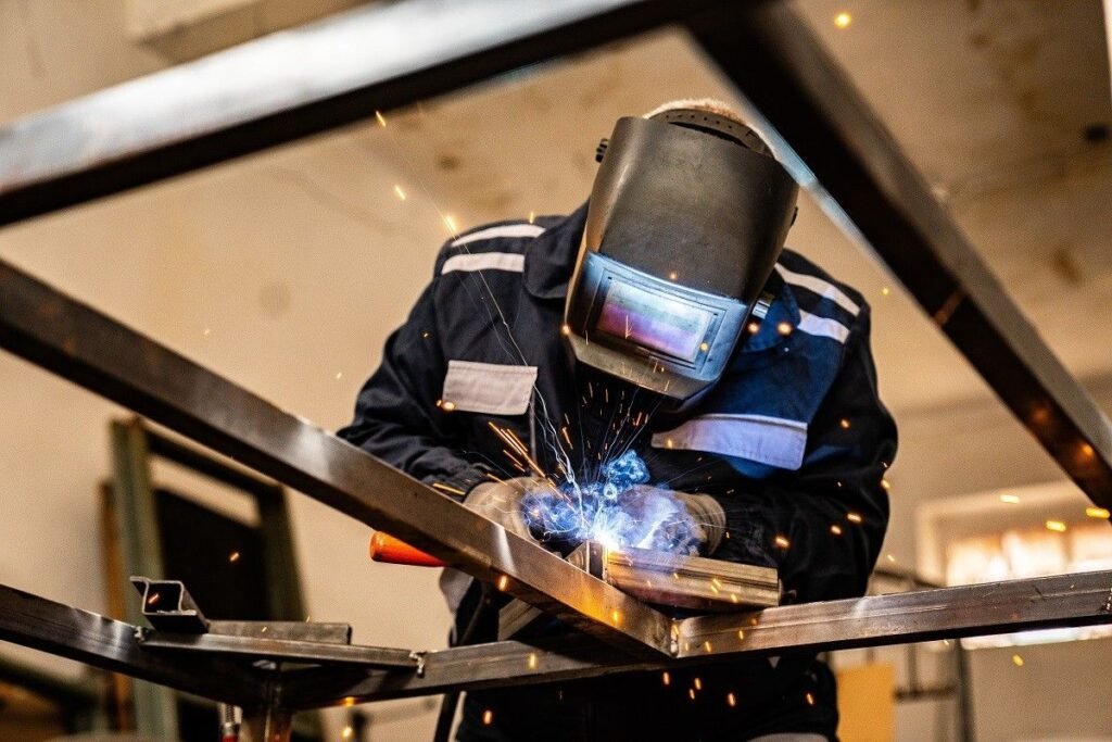 Welder Jobs in Russia 